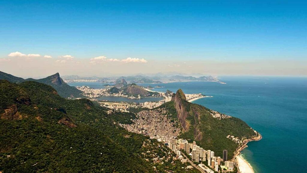 Esta trilha no Rio termina em uma vista que parece cenário de filme (Pedra da Gávea – Rio de Janeiro)