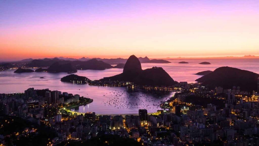 O mirante carioca que revela um ângulo da cidade que quase ninguém vê (Mirante Dona Marta – Rio de Janeiro)