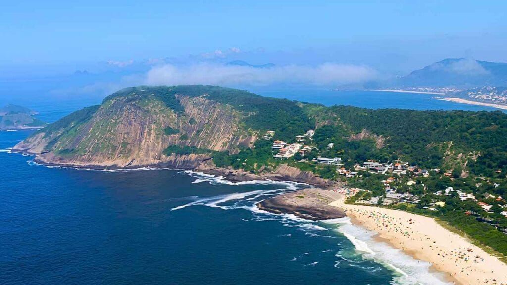 O parque estadual que guarda algumas das paisagens mais bonitas do estado (Parque Estadual da Serra da Tiririca – Niterói)