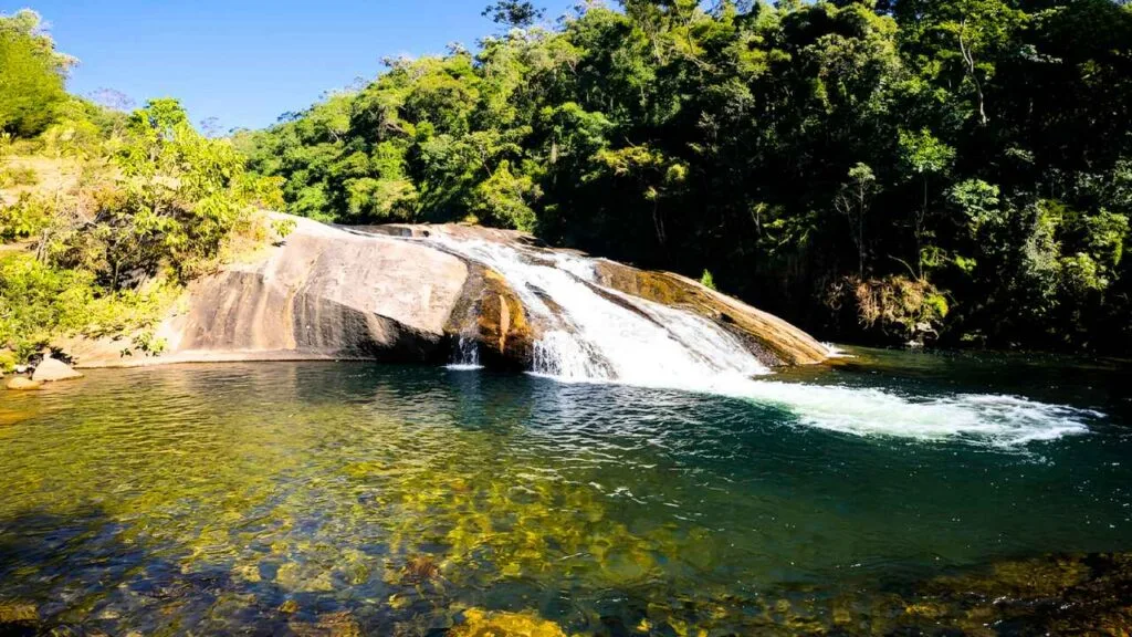cachoeira do escorrega.jpg