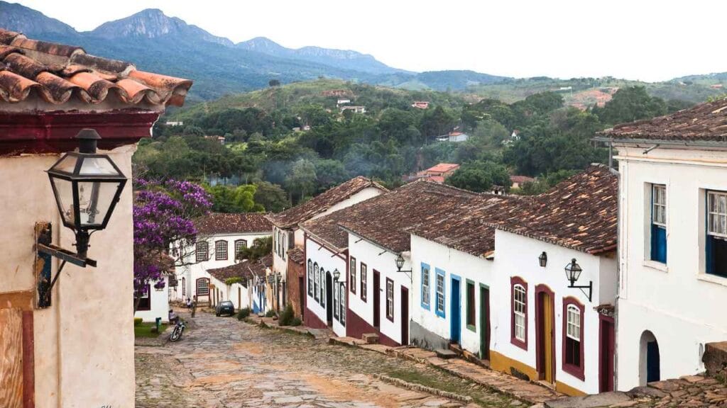 cidade histórica mistura charme, natureza e ruas que parecem cenário de novela (Tiradentes – Minas Gerais)